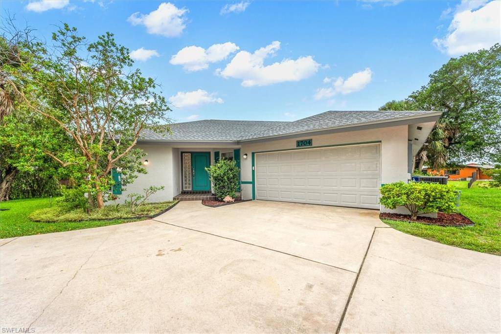 North Fort Myers, FL 33917,1704 Coral WAY