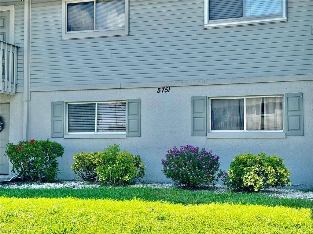 North Fort Myers, FL 33917,5751 Foxlake DR #A