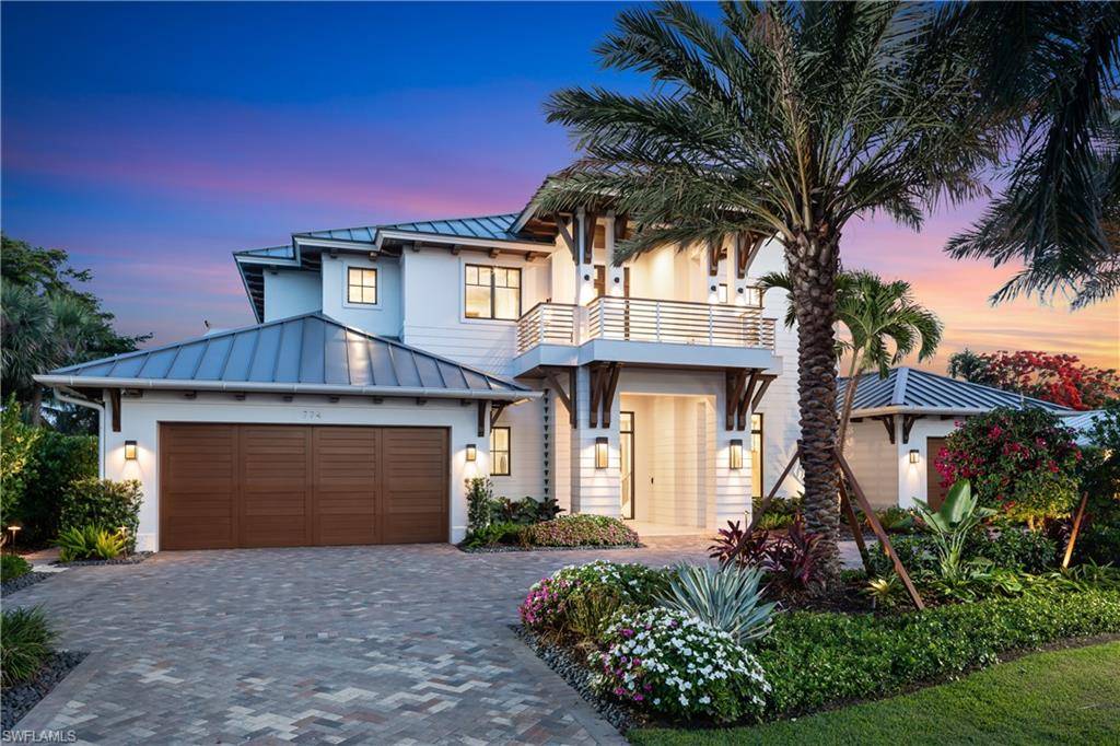 Naples, FL 34102,774 S Golf DR