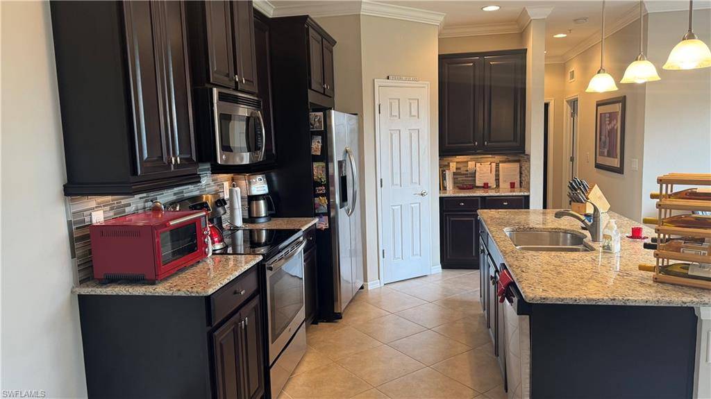 Estero, FL 34135,8510 Violeta ST #201
