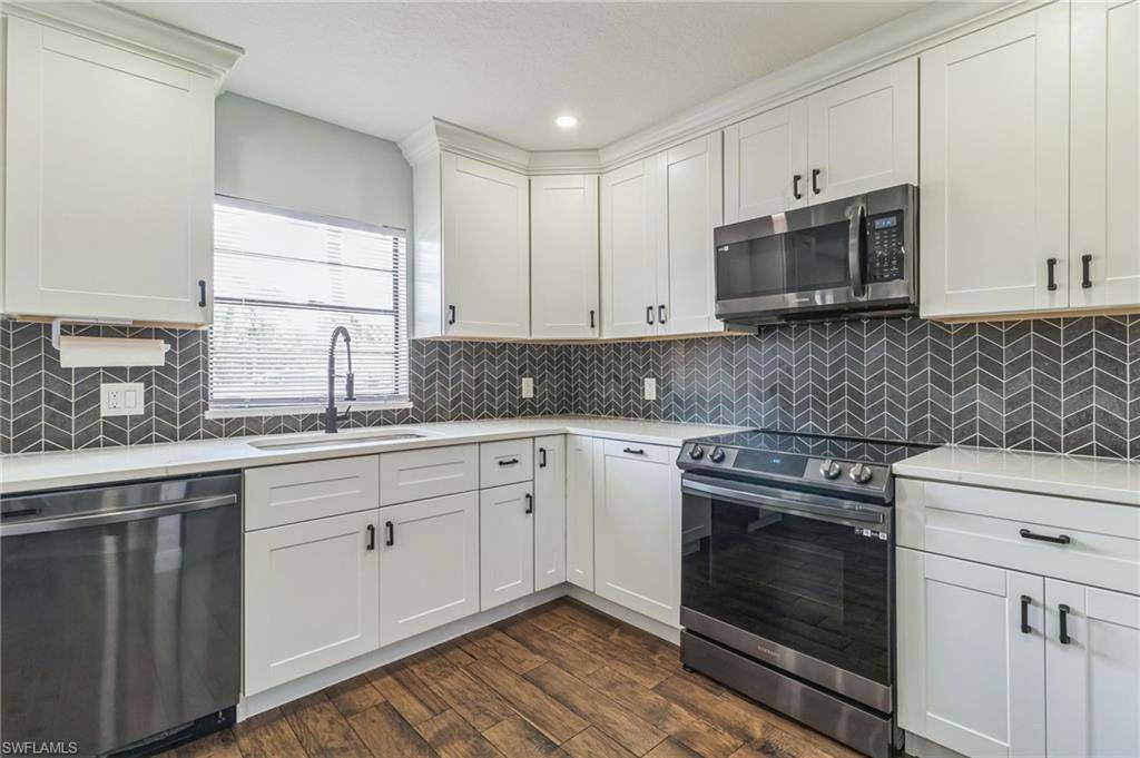 Fort Myers, FL 33919,1019 Wyomi DR