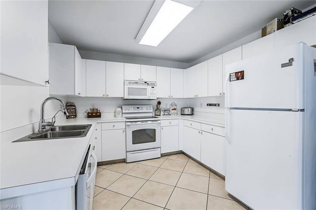 Fort Myers, FL 33905,15613 Sunny Crest LN