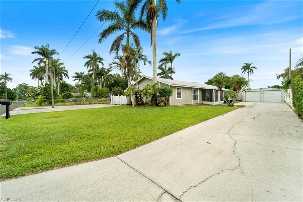 North Fort Myers, FL 33903,51-55 Lake ST