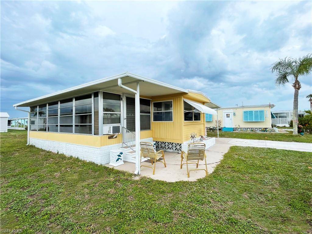 North Fort Myers, FL 33903,3130 Venus LN