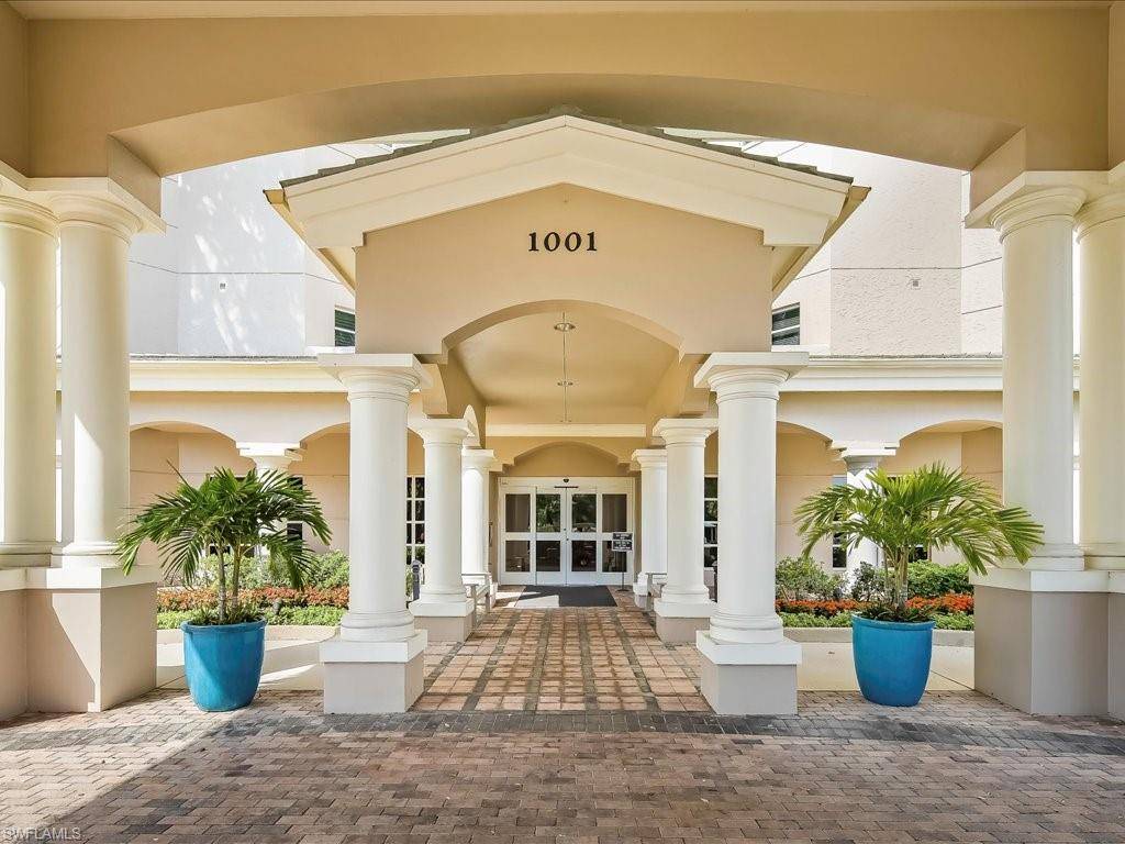 Naples, FL 34110,1001 Arbor Lake DR #608
