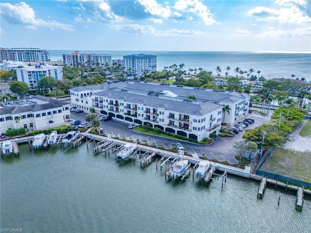 Naples, FL 34102,1400 Gulf Shore BLVD N #305