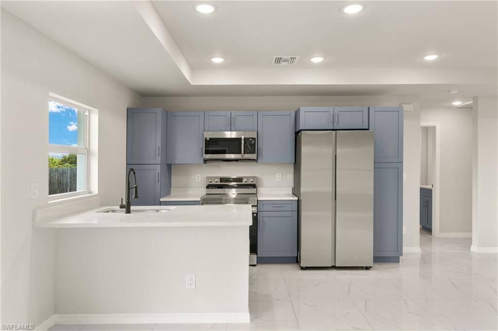 Lehigh Acres, FL 33971,2804 64th ST W