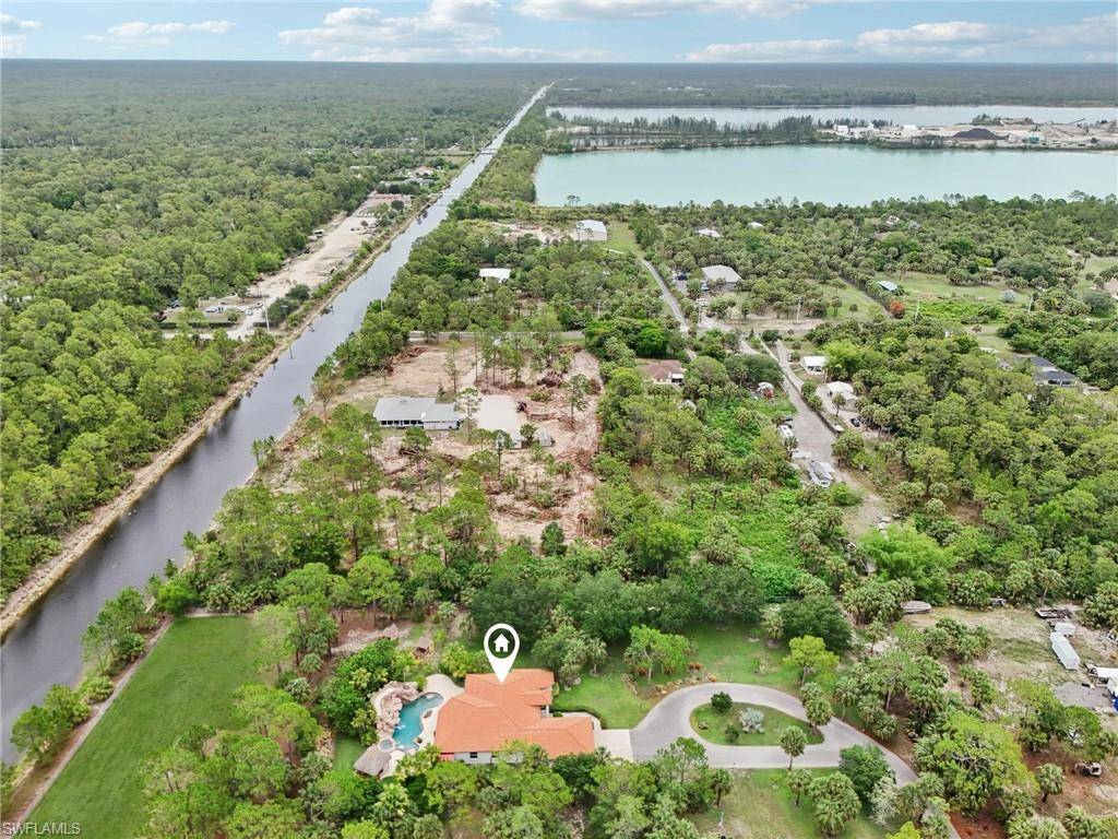Naples, FL 34117,940 11th ST SW