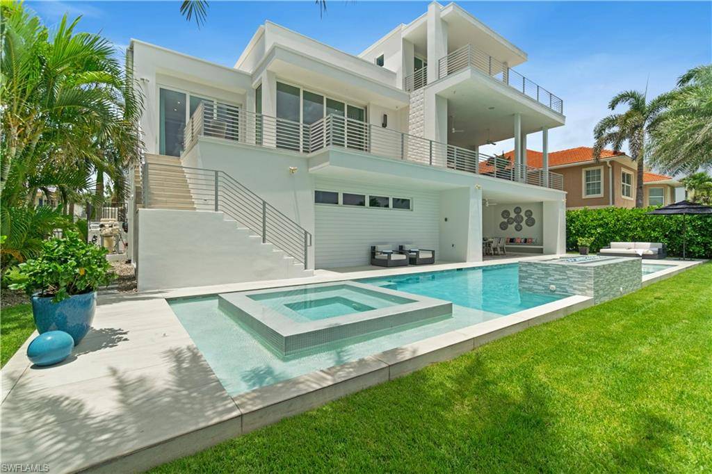 Naples, FL 34108,432 Bayside AVE