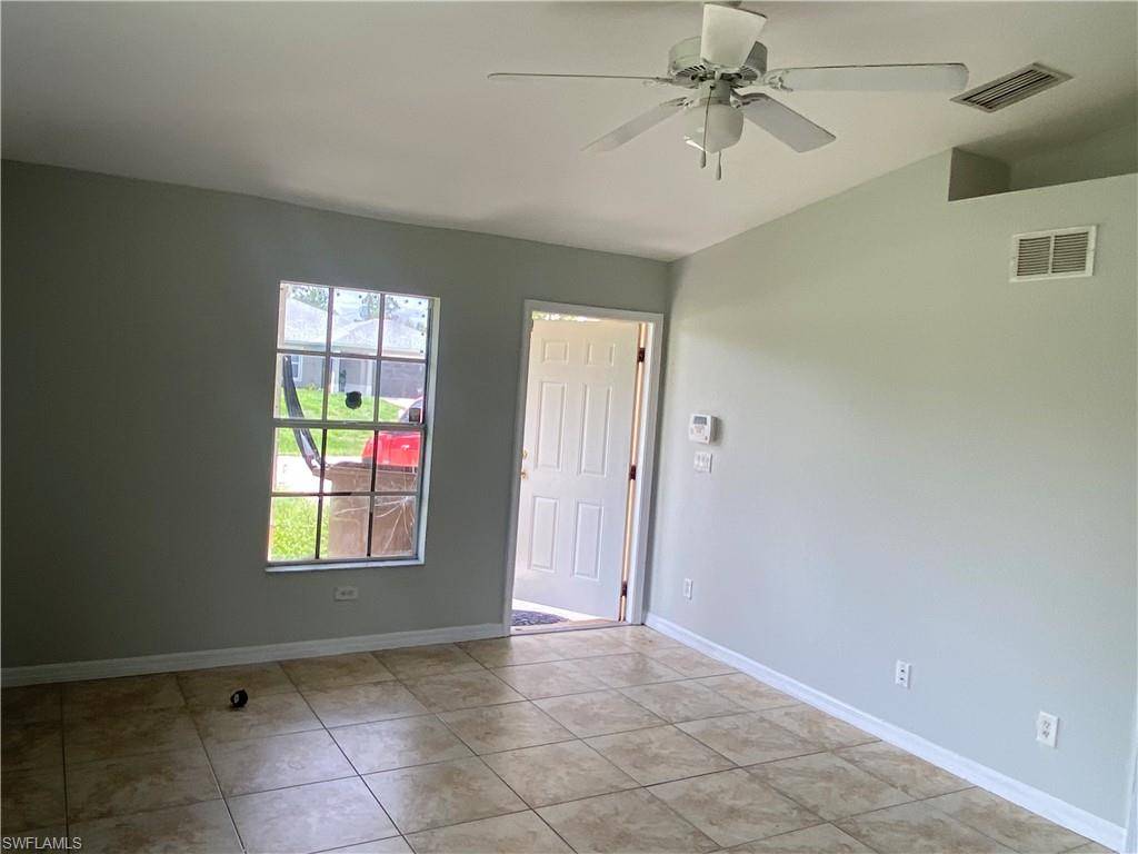 Lehigh Acres, FL 33973,4766 Jordan AVE