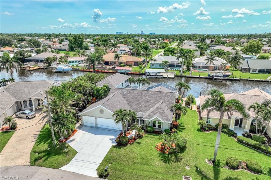 Cape Coral, FL 33990,1303 SE 20th CT