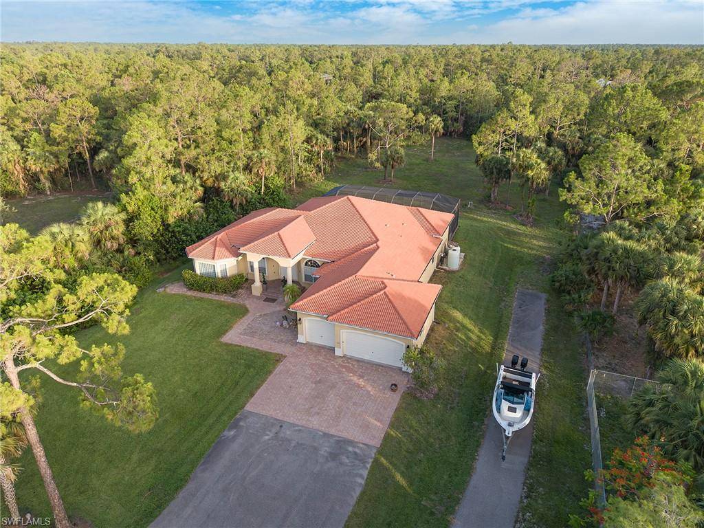 Naples, FL 34117,1640 GOLDEN GATE BLVD W