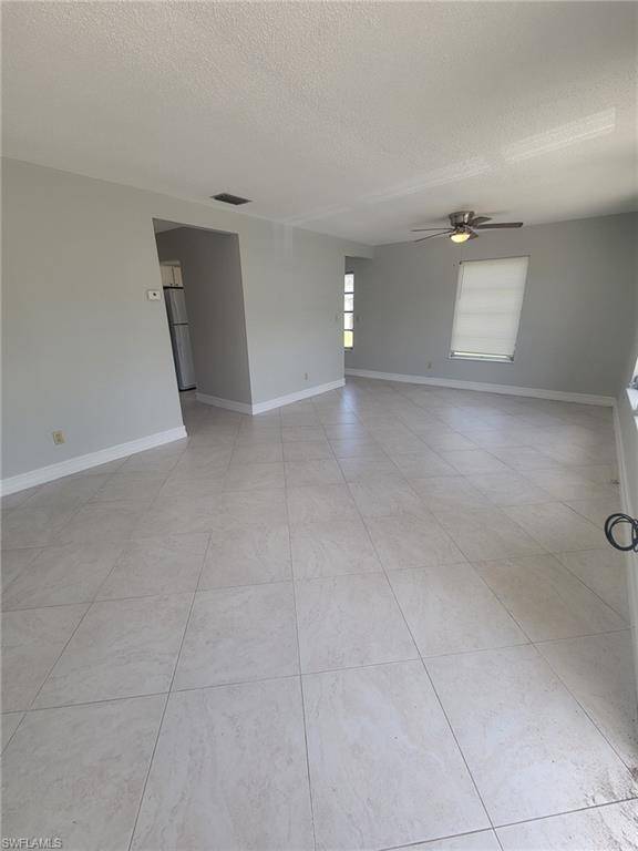 Lehigh Acres, FL 33936,38 Temple CT