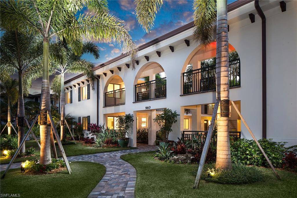 Naples, FL 34102,960 7th ST S #202