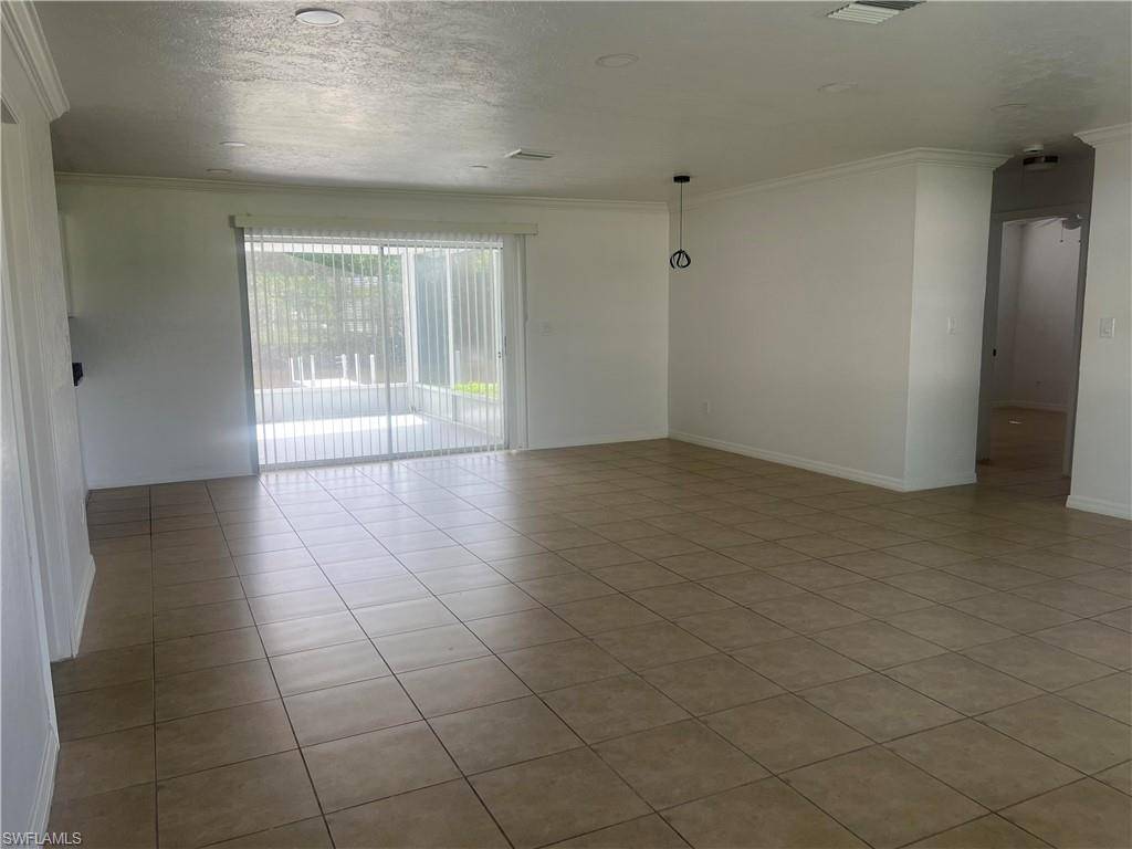 Fort Myers, FL 33905,2203 Santiago AVE
