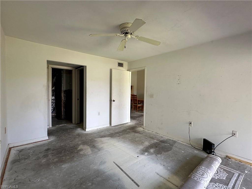 Naples, FL 34116,1224 Commonwealth CIR #N-203