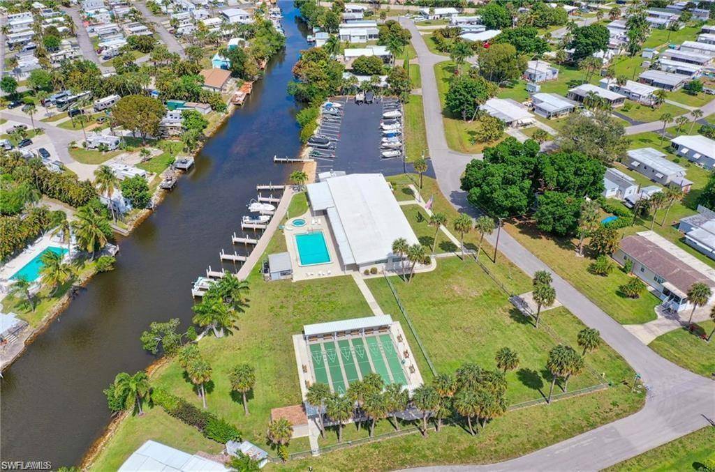 Naples, FL 34114,4 Henderson DR