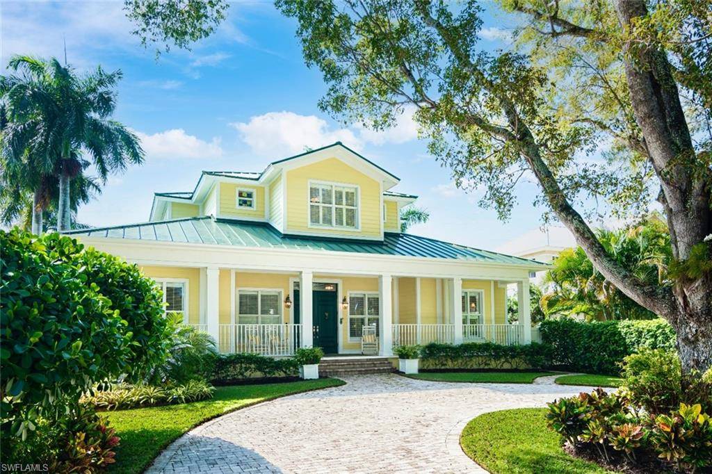 Naples, FL 34102,362 2nd AVE N