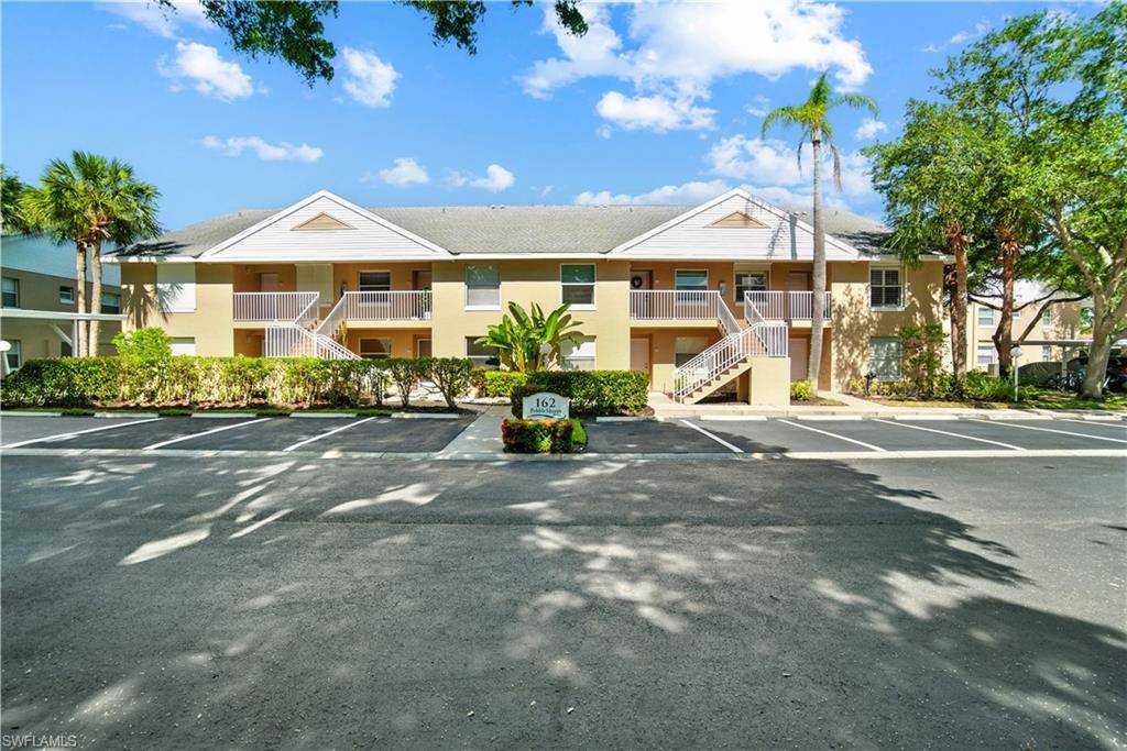 Naples, FL 34110,162 Pebble Shores DR #203