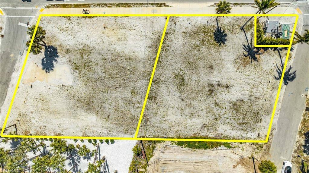 Fort Myers Beach, FL 33931,111 Coconut DR