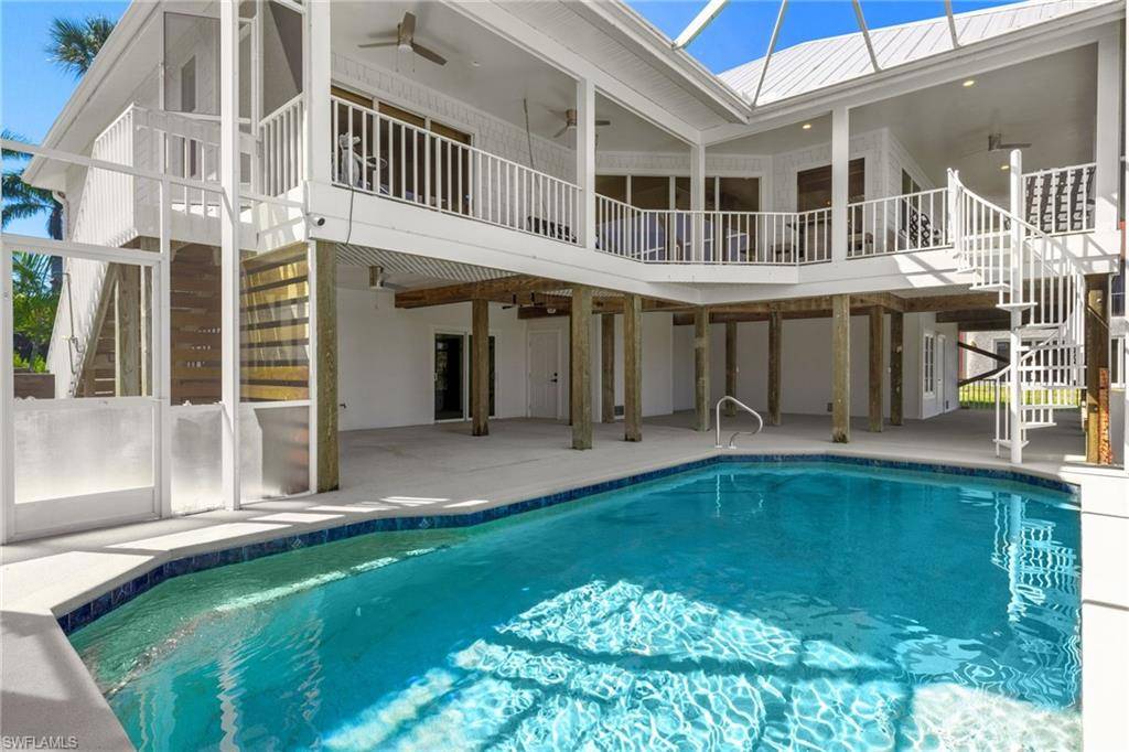 Sanibel, FL 33957,1564 Middle Gulf DR