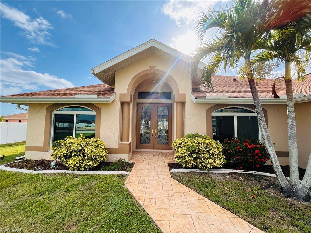 Cape Coral, FL 33909,624 NE 2nd PL