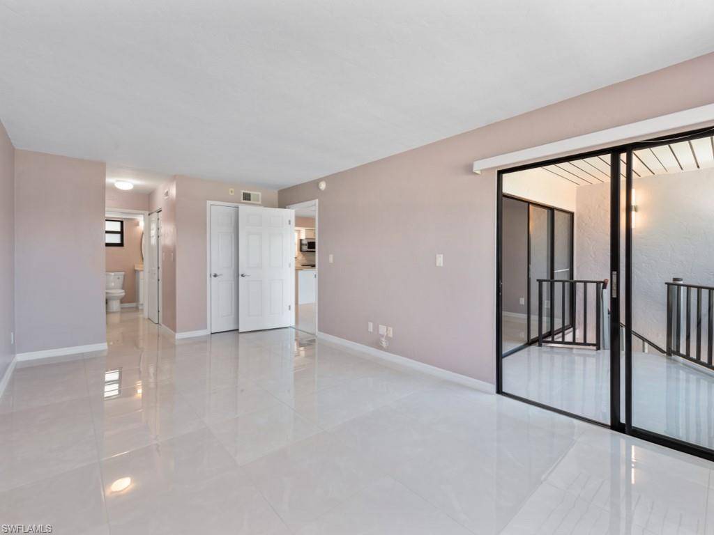 Marco Island, FL 34145,1024 Anglers CV #C208