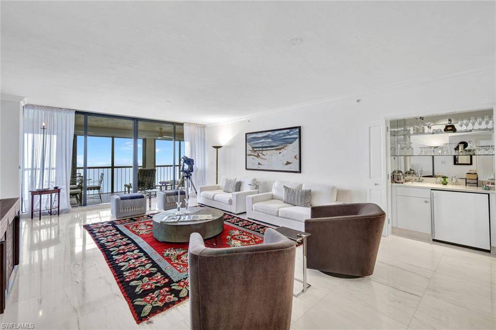 Naples, FL 34108,8171 Bay Colony DR #1502