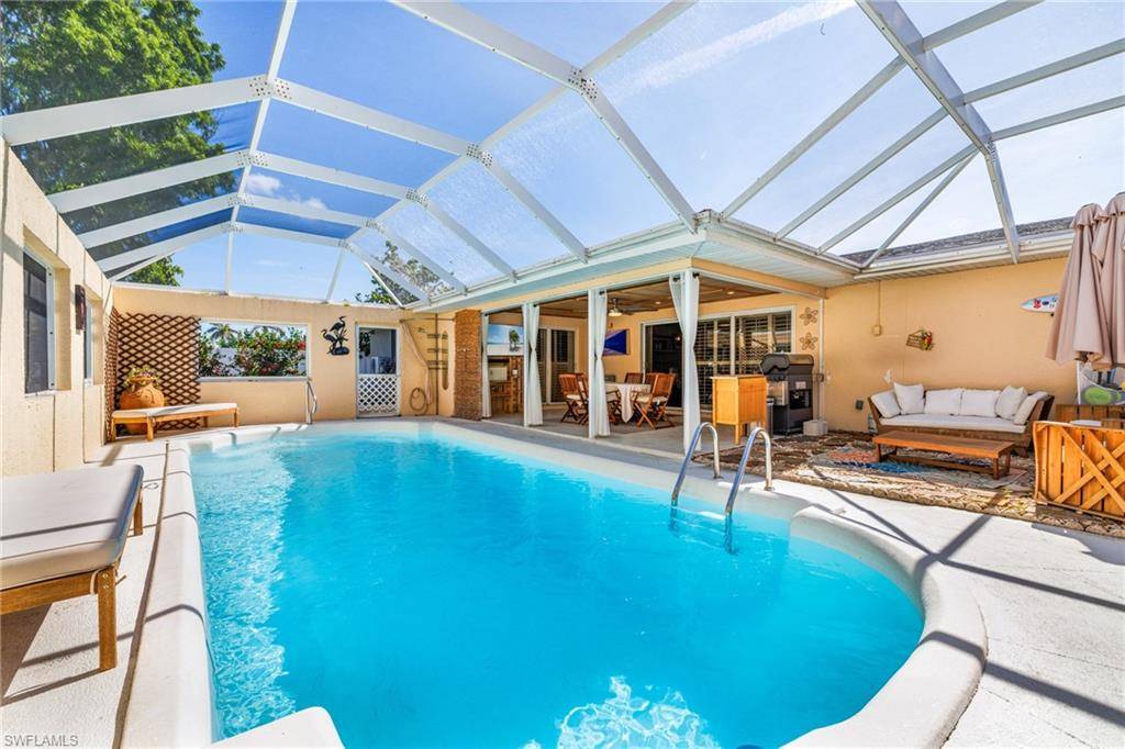 Cape Coral, FL 33914,5816 SW 1st PL