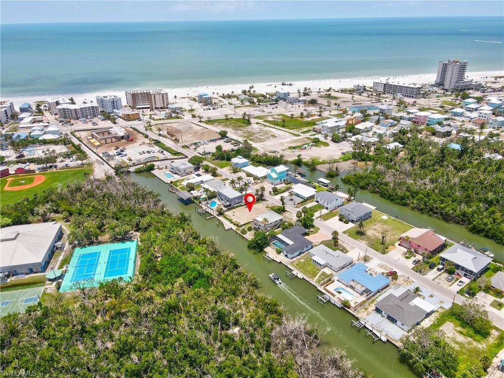 Fort Myers Beach, FL 33931,132/134 Tropical Shore WAY