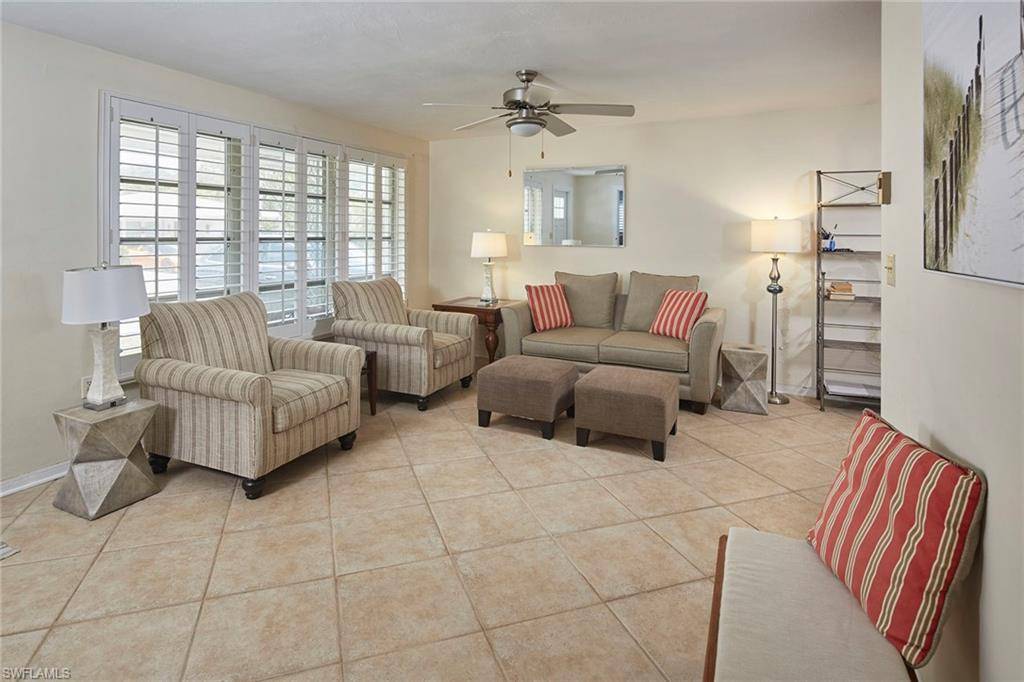 Naples, FL 34112,1721 Smugglers CV