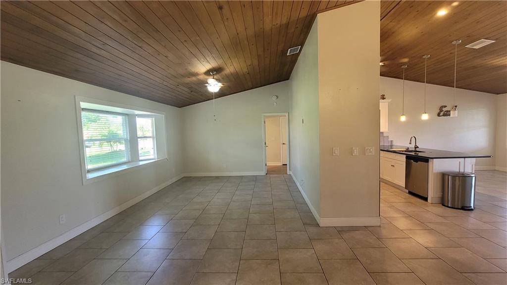 Cape Coral, FL 33991,1205 SW 21st TER