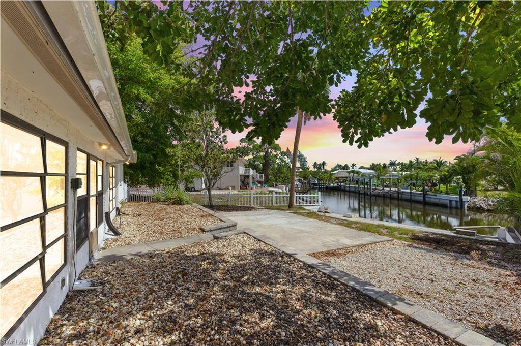 Naples, FL 34112,3461 Lakeview DR