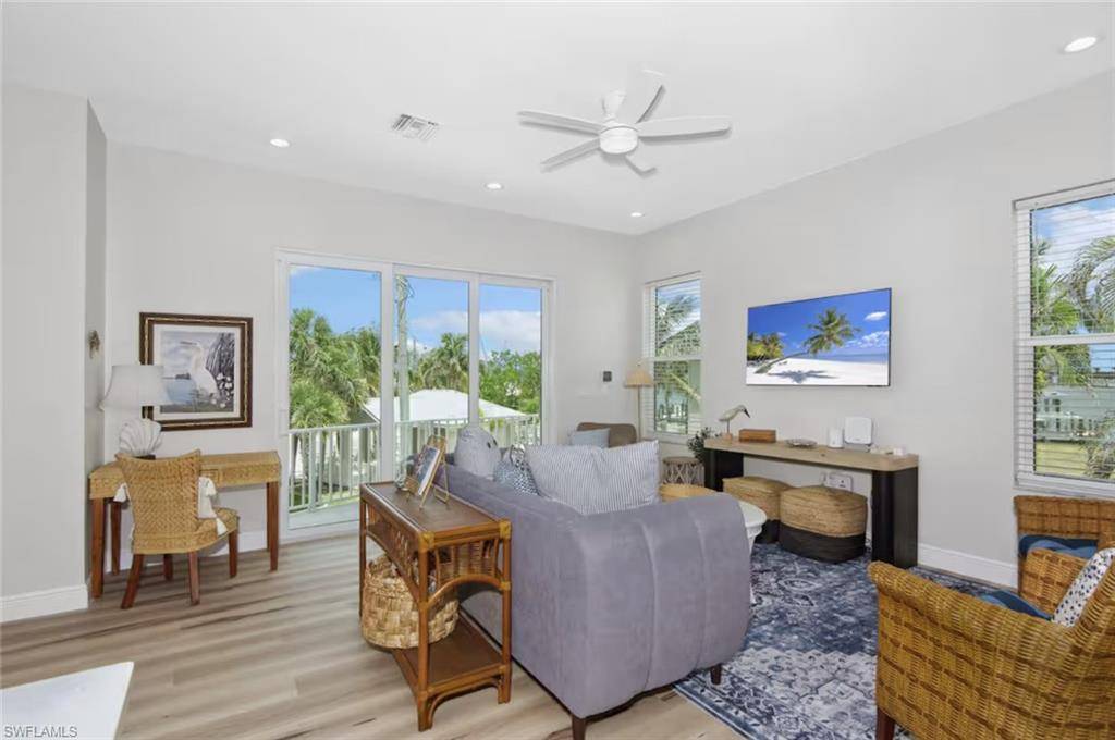 Fort Myers Beach, FL 33931,134 Fairweather LN