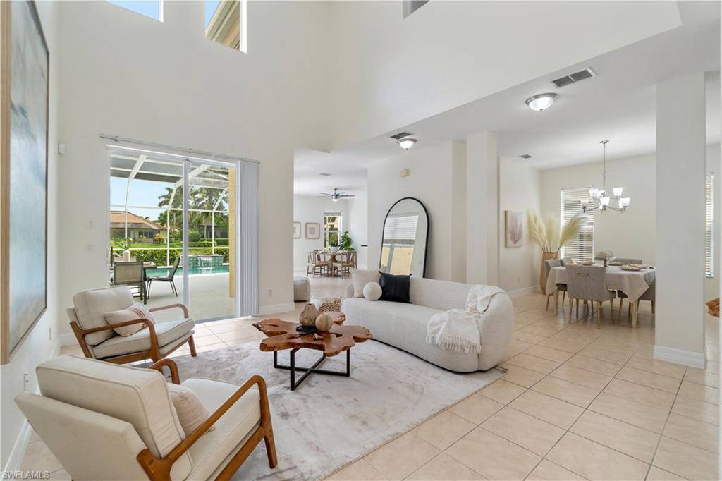 Naples, FL 34109,5012 Fairhaven LN