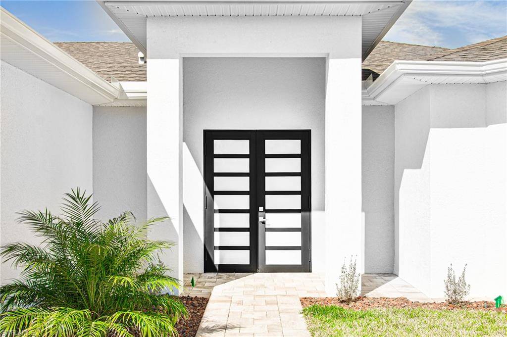 Cape Coral, FL 33914,3206 SW 5th AVE