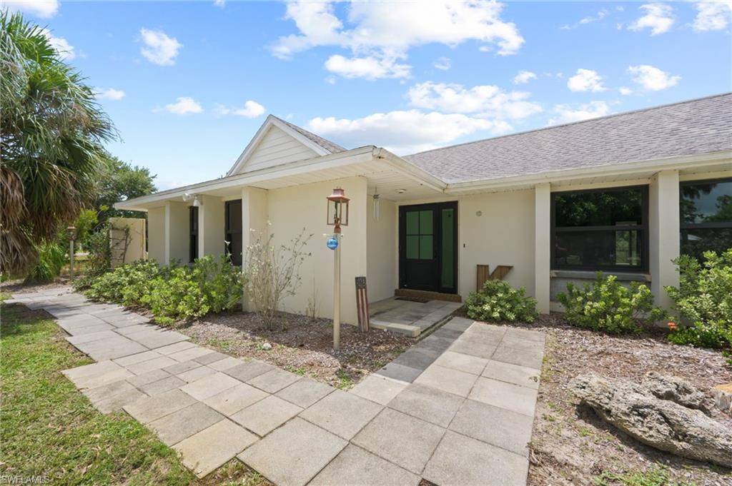 Fort Myers, FL 33912,15970 Triple Crown CT