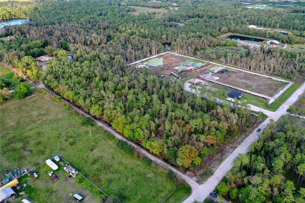 Naples, FL 34120,000 Platt RD