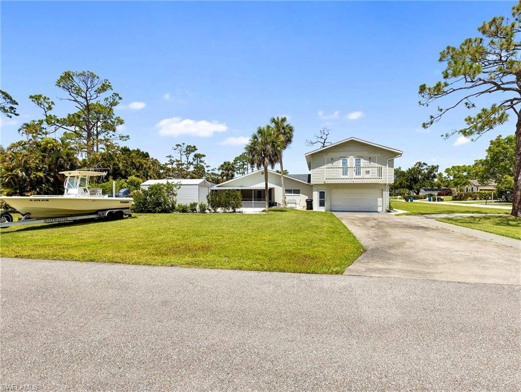 Fort Myers, FL 33908,3704 Blue Heron DR