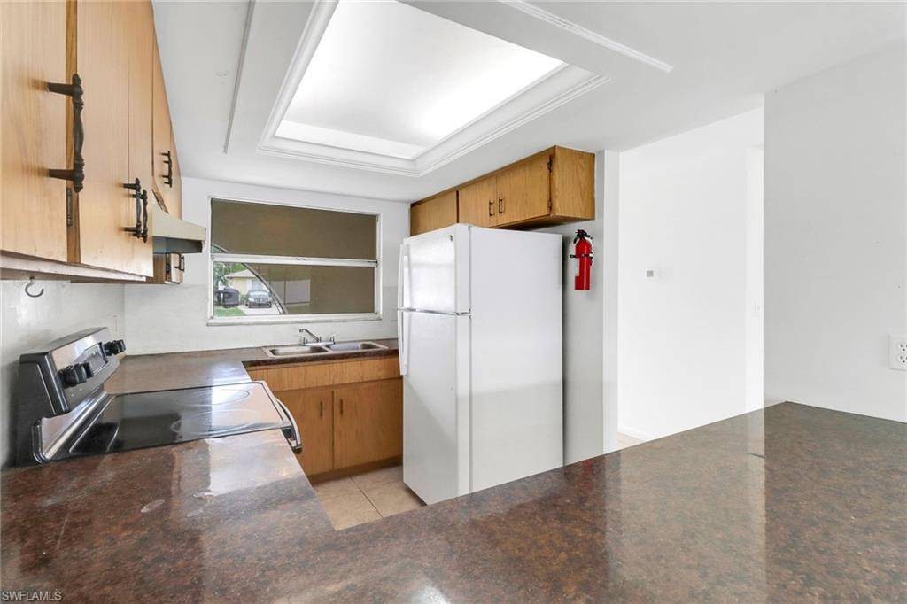 Cape Coral, FL 33909,31 NE 16th PL #A-B