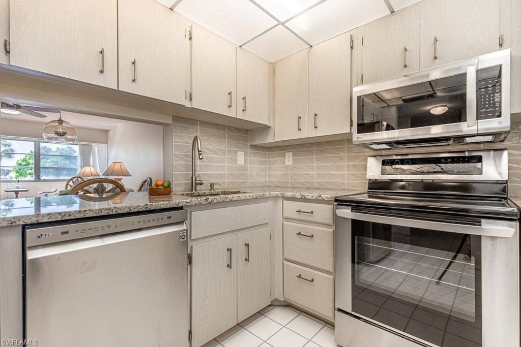 Fort Myers, FL 33907,1828 Pine Valley DR #201
