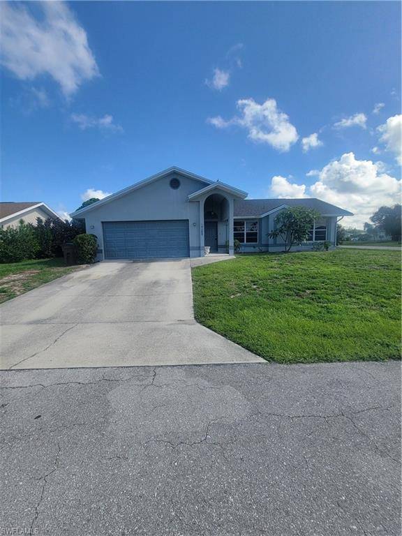 Lehigh Acres, FL 33936,19399 Orchidtree CT