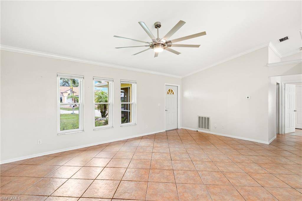 Cape Coral, FL 33990,132 SE 4th ST