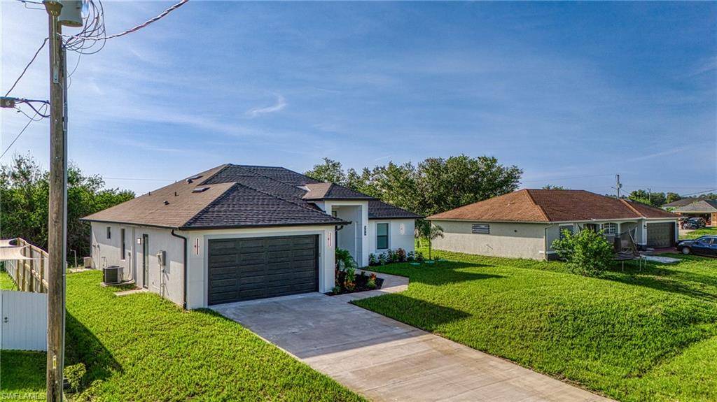 Lehigh Acres, FL 33972,807 Hamilton AVE