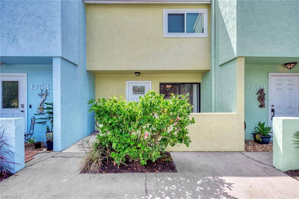 Sarasota, FL 34231,1752 Stickney Point RD #102