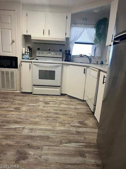 North Fort Myers, FL 33903,9025 Arbor DR