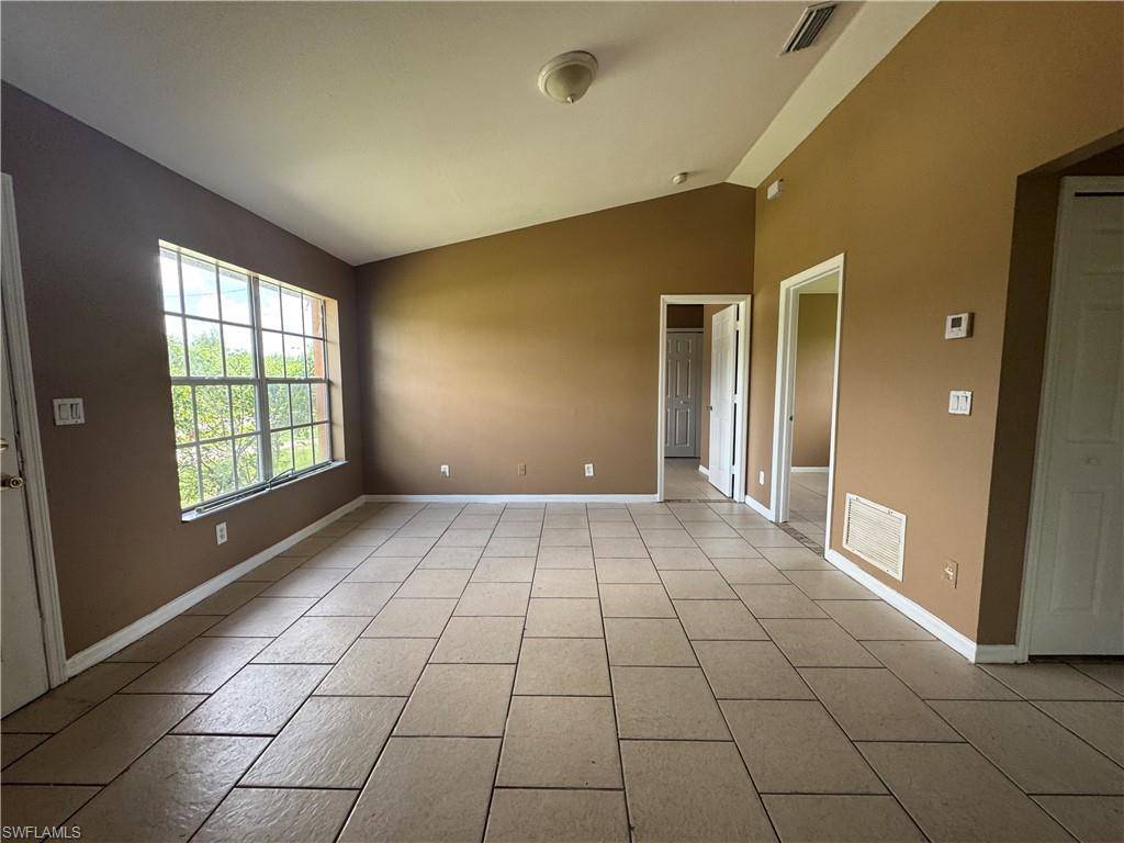 Lehigh Acres, FL 33973,743 Ivan AVE S