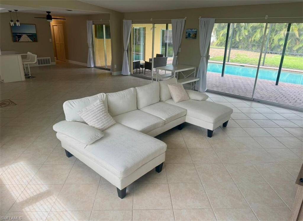 North Fort Myers, FL 33917,17020 Carolyn LN