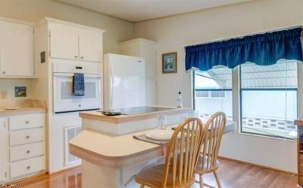 North Fort Myers, FL 33903,624 Sunset LN