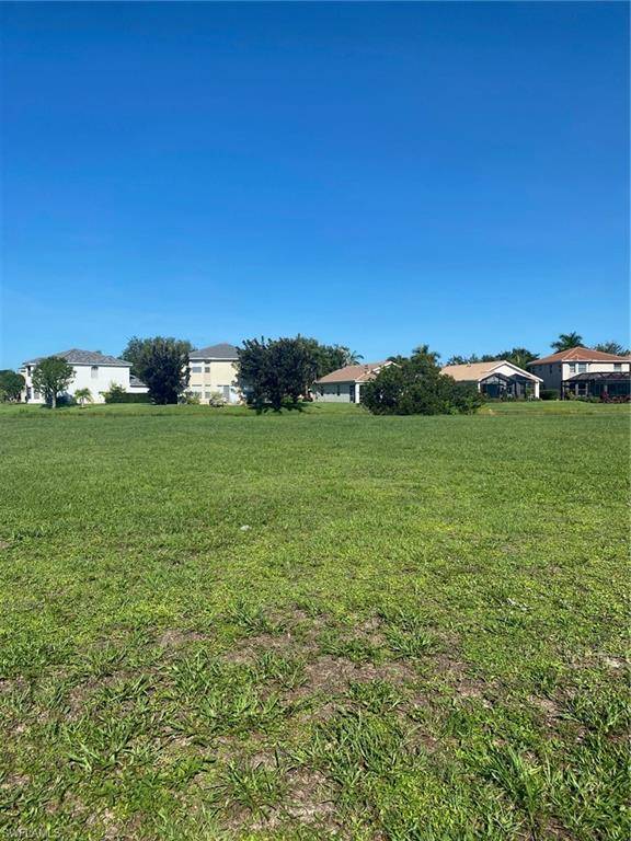 Estero, FL 33928,9936 Springlake CIR